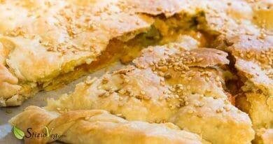 Pizza rustica o torta rustica con zucca champignon e olive