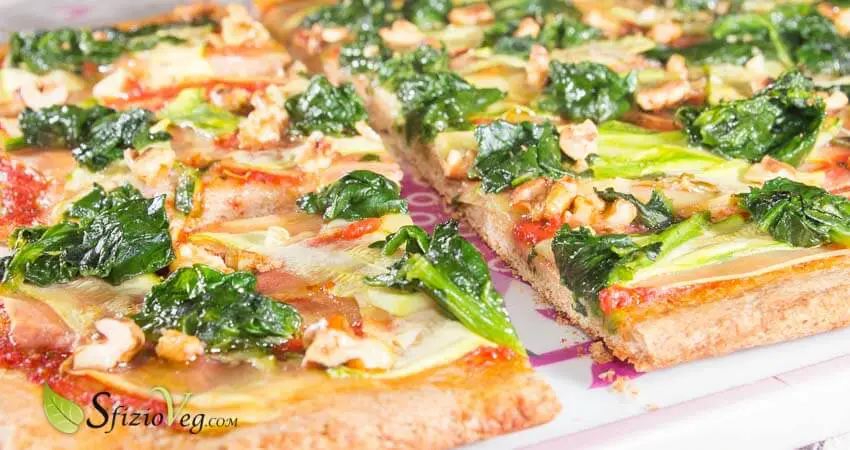 Pizza integrale spinaci e noci