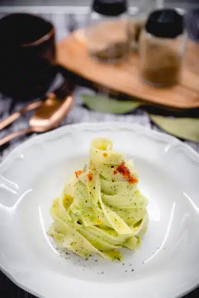 tagliatelle con crema di zucchine