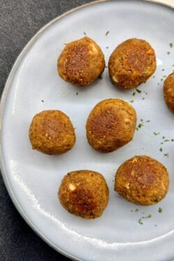 Polpette di Lenticchie Vegane Croccanti: Ricetta Facile